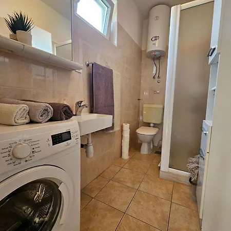 Buza Mit Eigenem Balkon By Interhome Vantačići